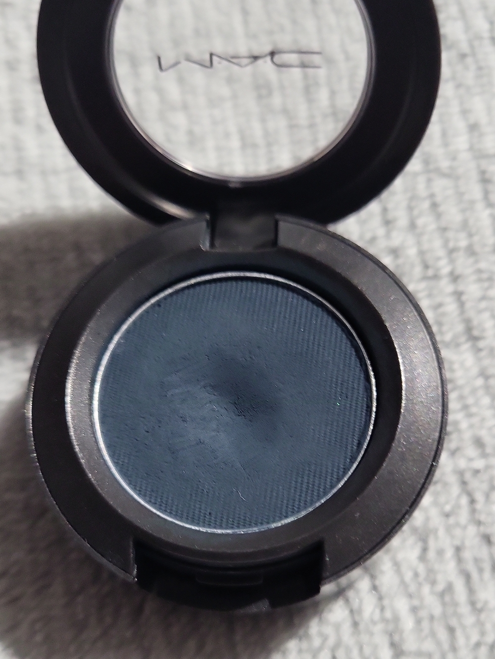 MAC Cosmetics Matte Eyeshadow "Plumage"